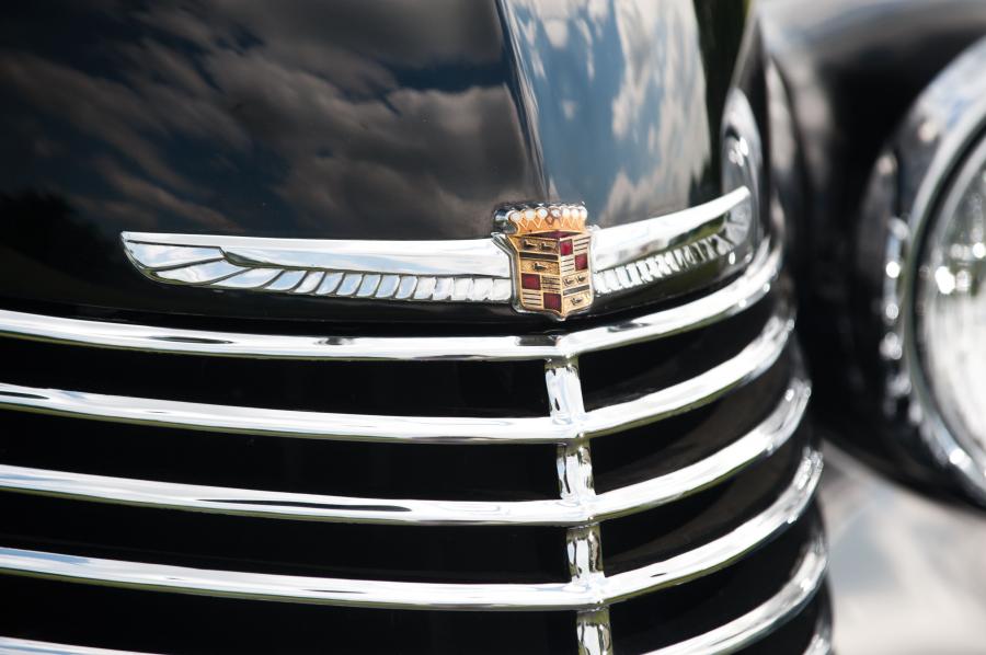  Cadillac Series 75 7-Passenger Imperial Sedan 1940 года  (фото 12 из 22)